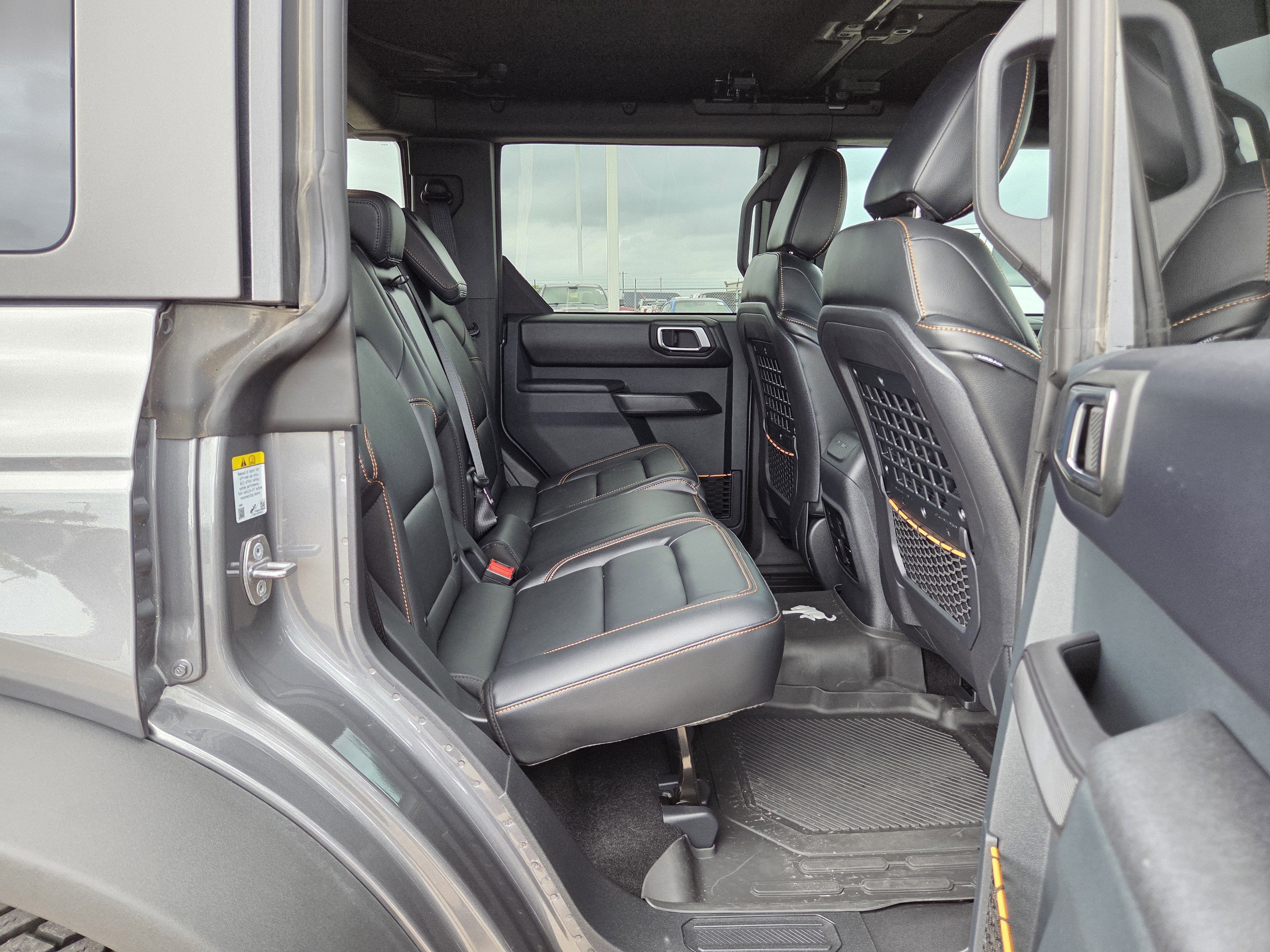 Used 2024 Ford Bronco Badlands AWD/4WD image 17