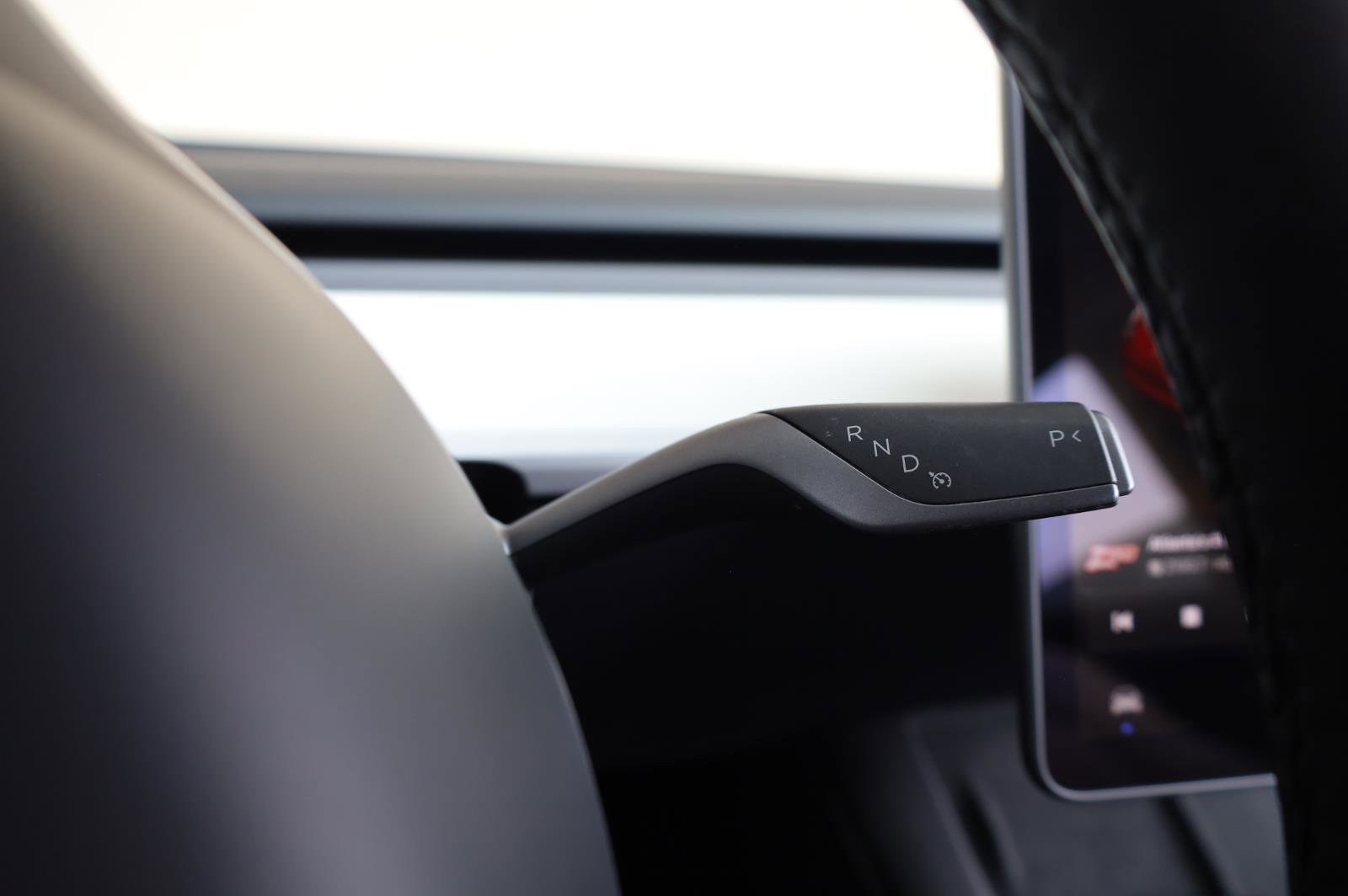 Used 2024 Tesla Model Y Long Range RWD image 34