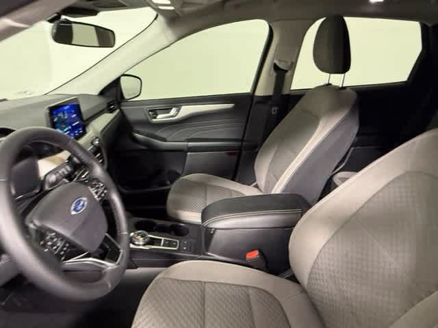 Used 2021 Ford Escape SE w/ SE Sport Appearance Package FWD image 32