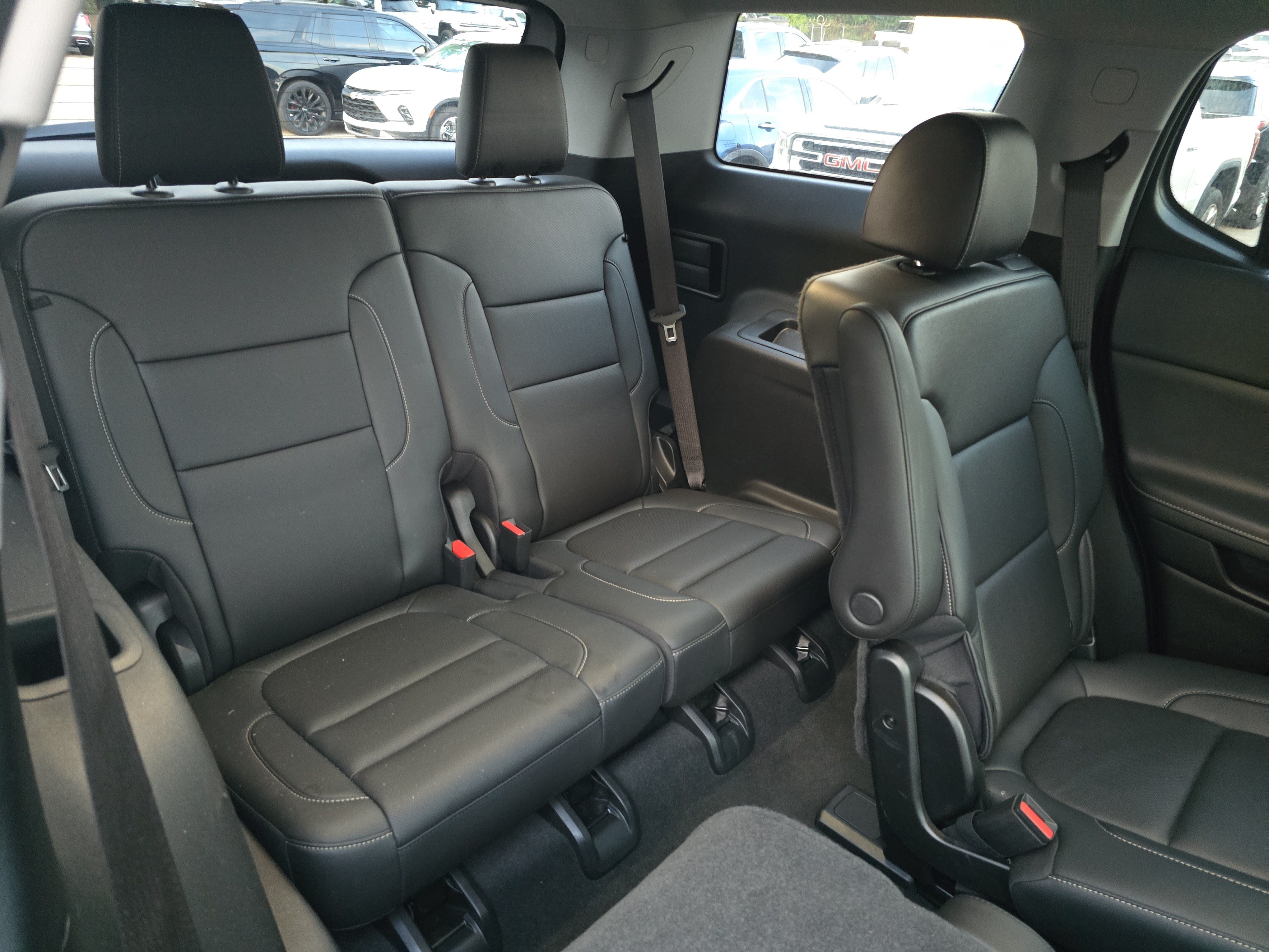 Used 2022 GMC Acadia SLT w/ Elevation Edition FWD image 12