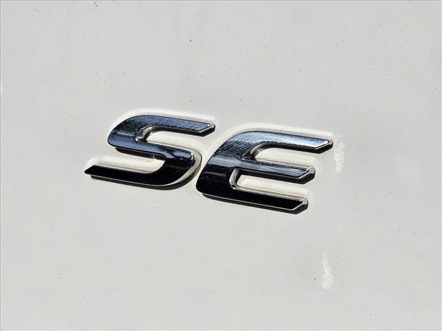 Used 2018 Toyota Corolla SE w/ SE Premium Package FWD image 30