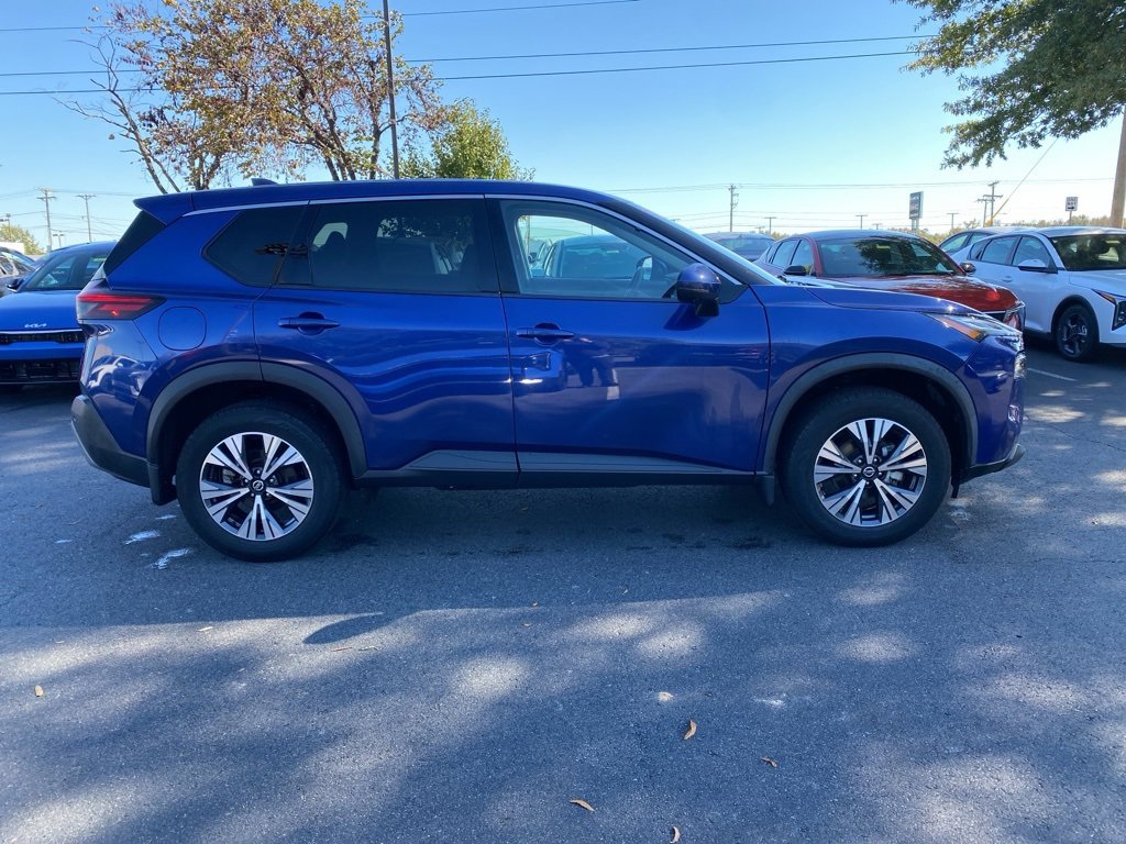 Used 2021 Nissan Rogue SV image 8