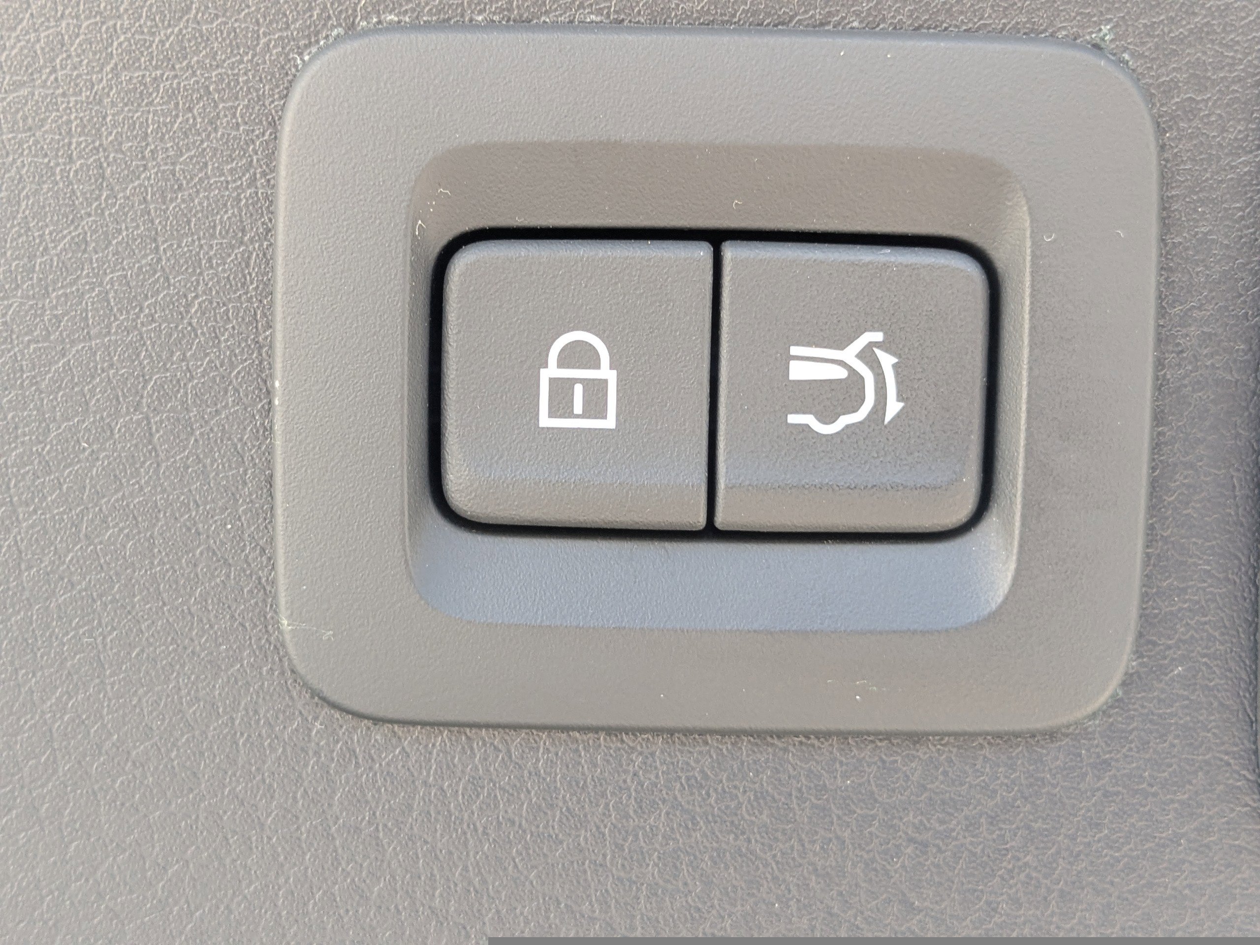 Used 2024 MAZDA CX-30 AWD 2.5 S w/ Premium Package image 14