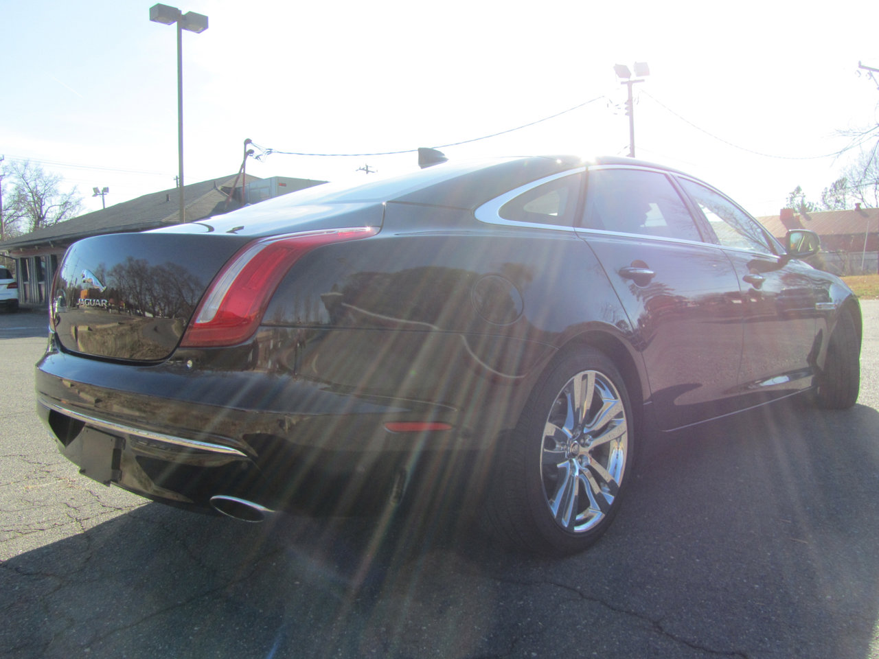 Used 2018 Jaguar XJ L Portfolio image 10