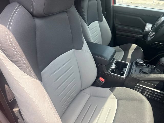 Used 2025 Toyota Tacoma TRD Sport AWD/4WD image 16