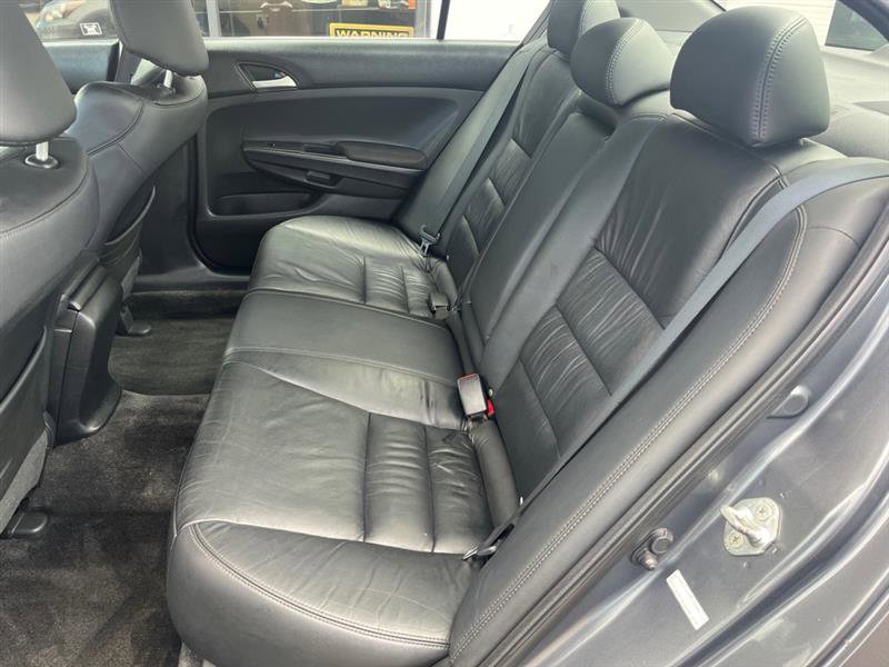 Used 2011 Honda Accord SE image 17