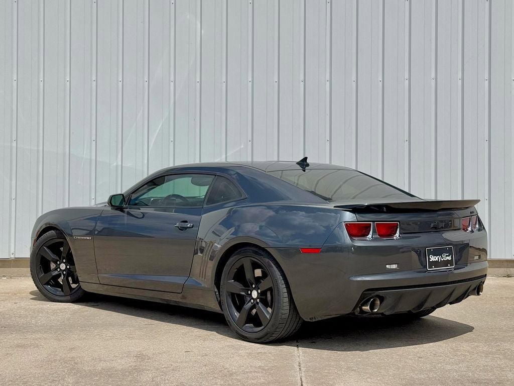 Used 2010 Chevrolet Camaro SS w/ RS Package RWD image 4
