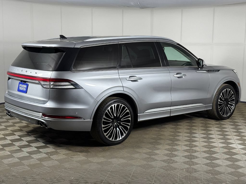 Used 2021 Lincoln Aviator Black Label AWD/4WD image 15