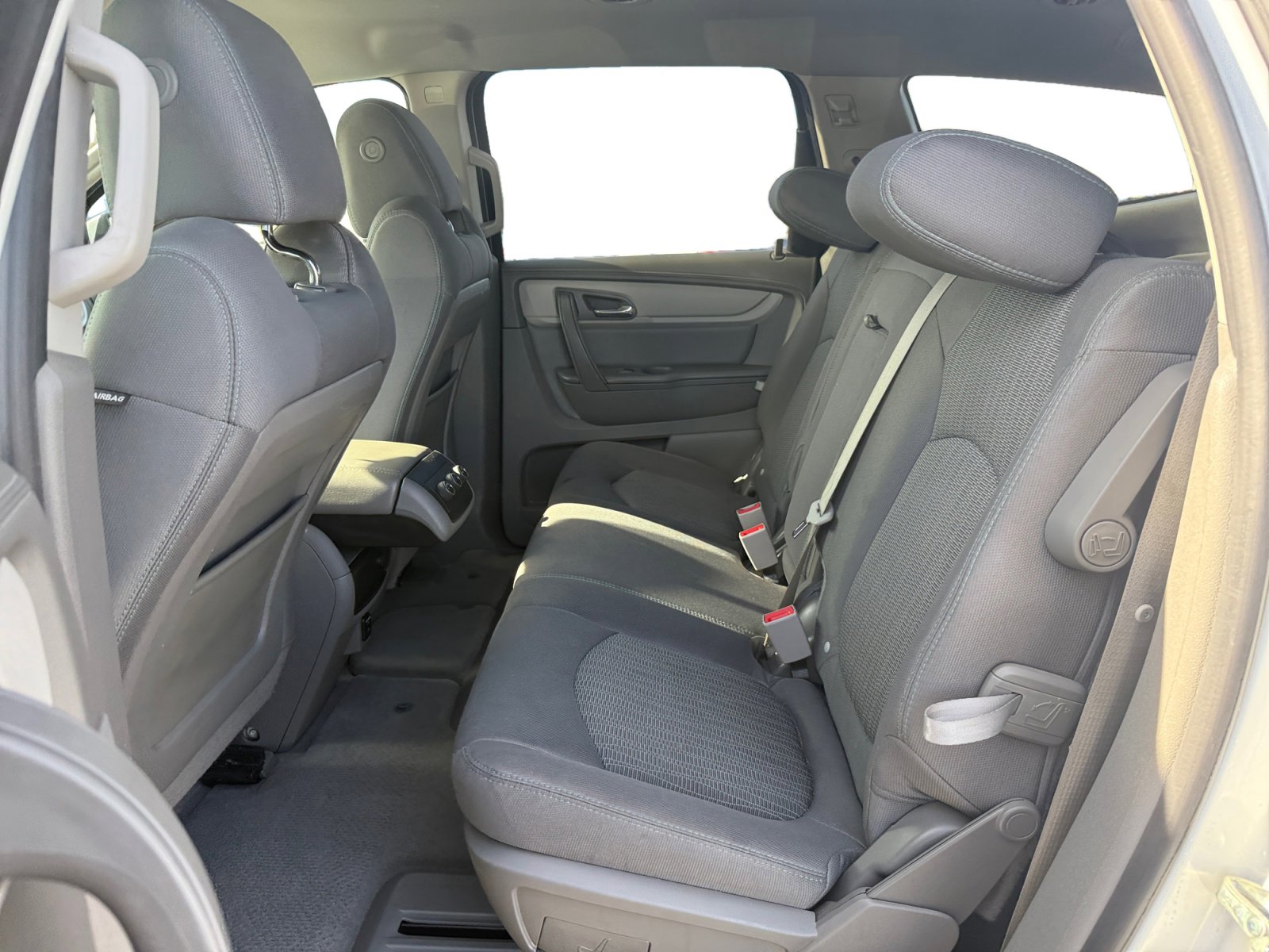 Used 2016 Chevrolet Traverse LS image 16