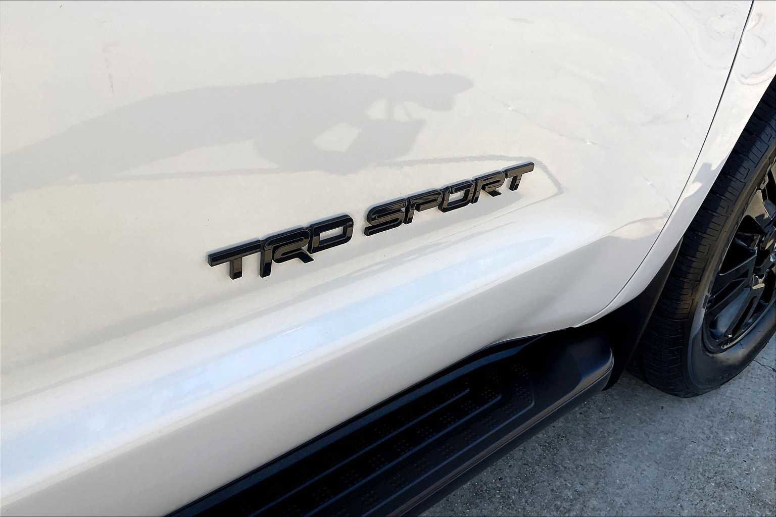 Used 2022 Toyota Sequoia TRD Sport image 7