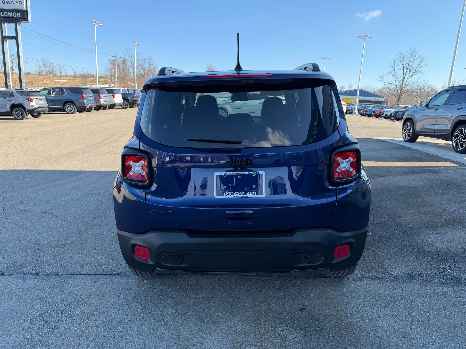 Used 2018 Jeep Renegade Altitude image 4