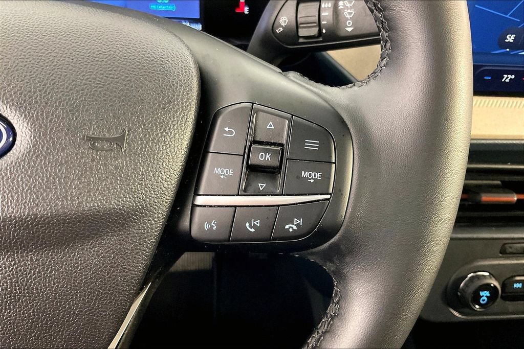 Used 2025 Ford Maverick Lariat AWD/4WD image 24