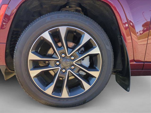 Used 2022 Jeep Grand Cherokee Overland AWD/4WD image 26