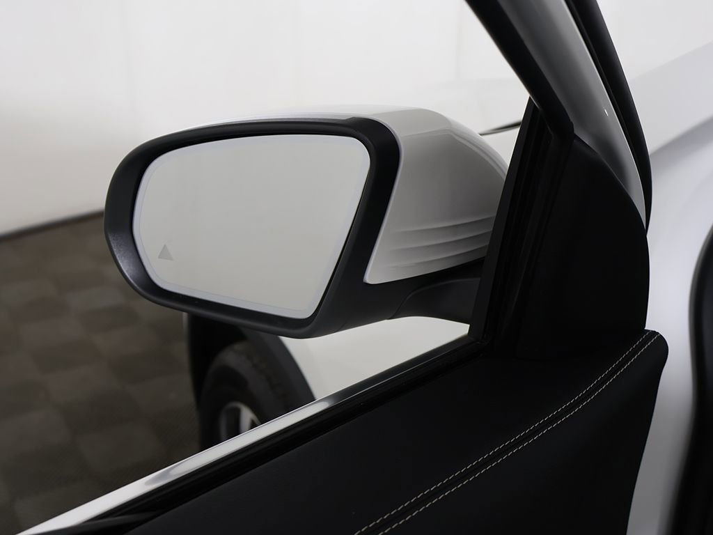 Used 2023 Mercedes-Benz GLA 250 4MATIC w/ Premium Package image 30