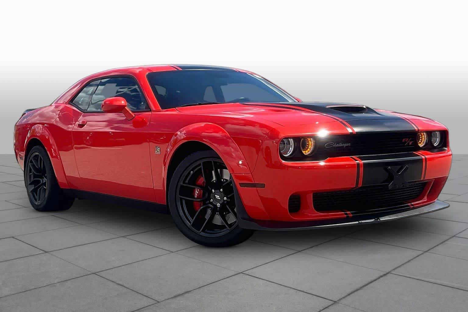 Used 2022 Dodge Challenger R/T Scat Pack RWD image 2
