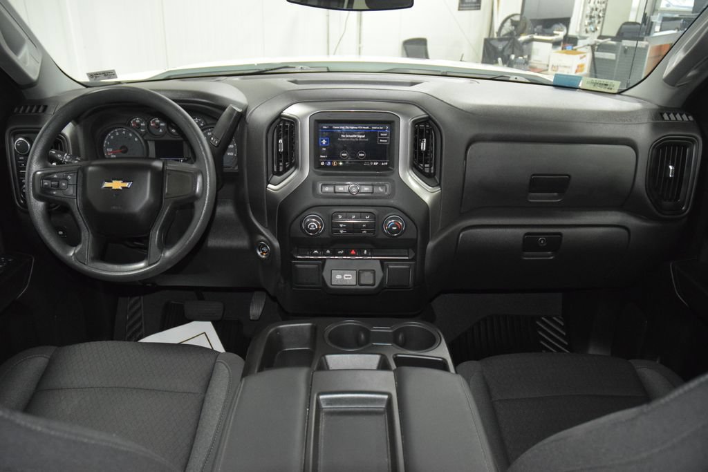 Used 2024 Chevrolet Silverado 1500 Custom AWD/4WD image 31