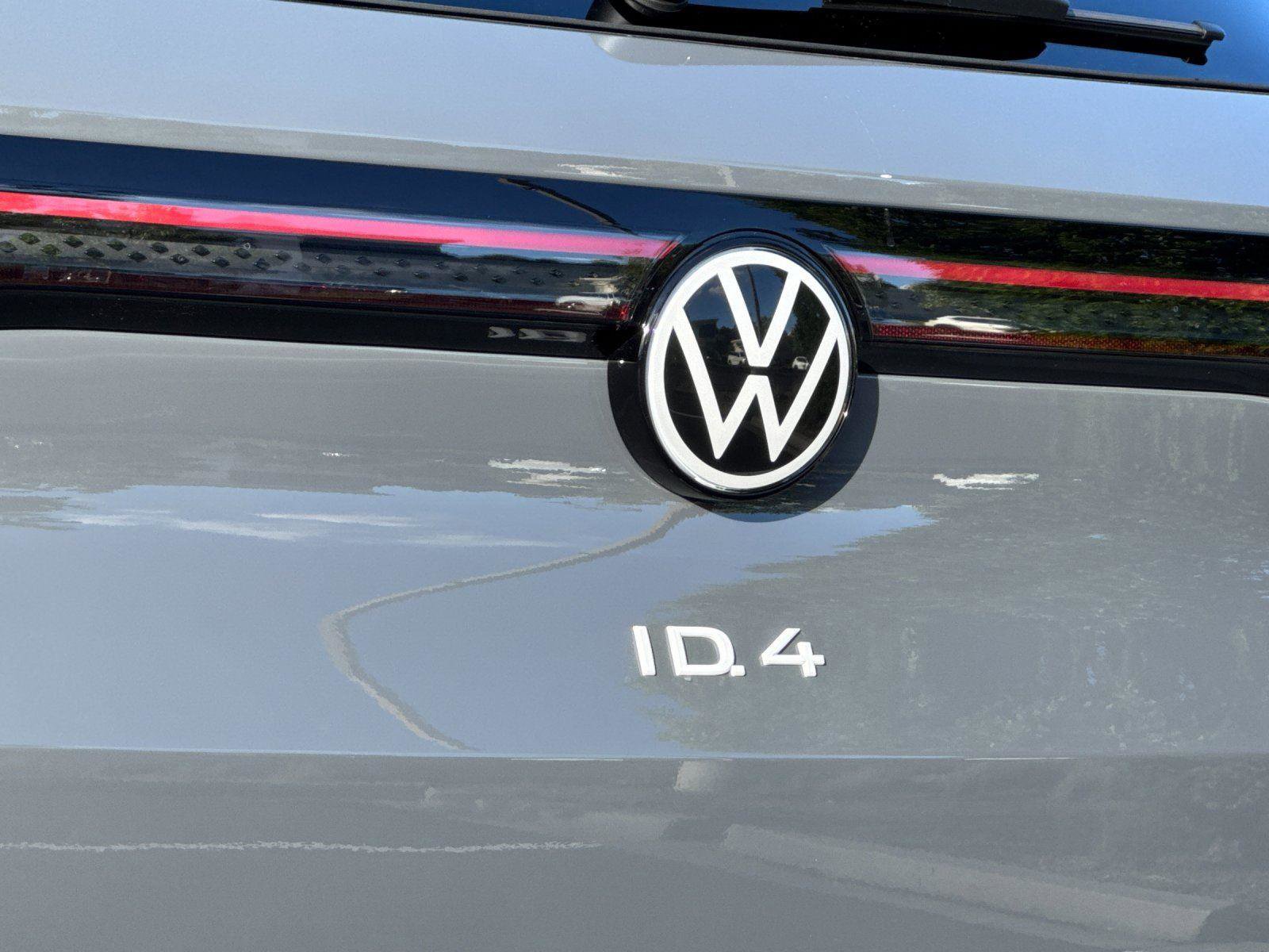 New 2026 Volkswagen ID.4 Pro S Plus AWD/4WD image 25