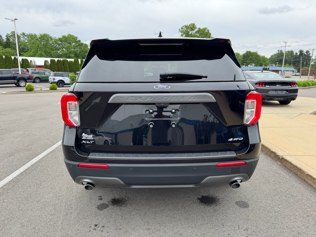 Used 2023 Ford Explorer XLT w/ Equipment Group 202A AWD/4WD image 7