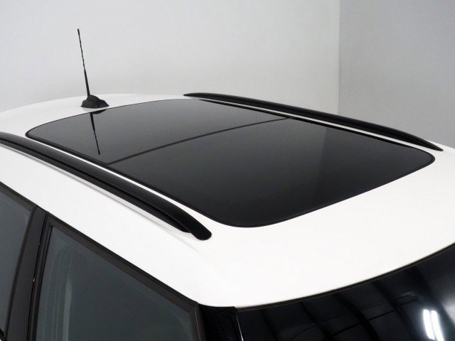 Used 2024 MINI Cooper S image 4