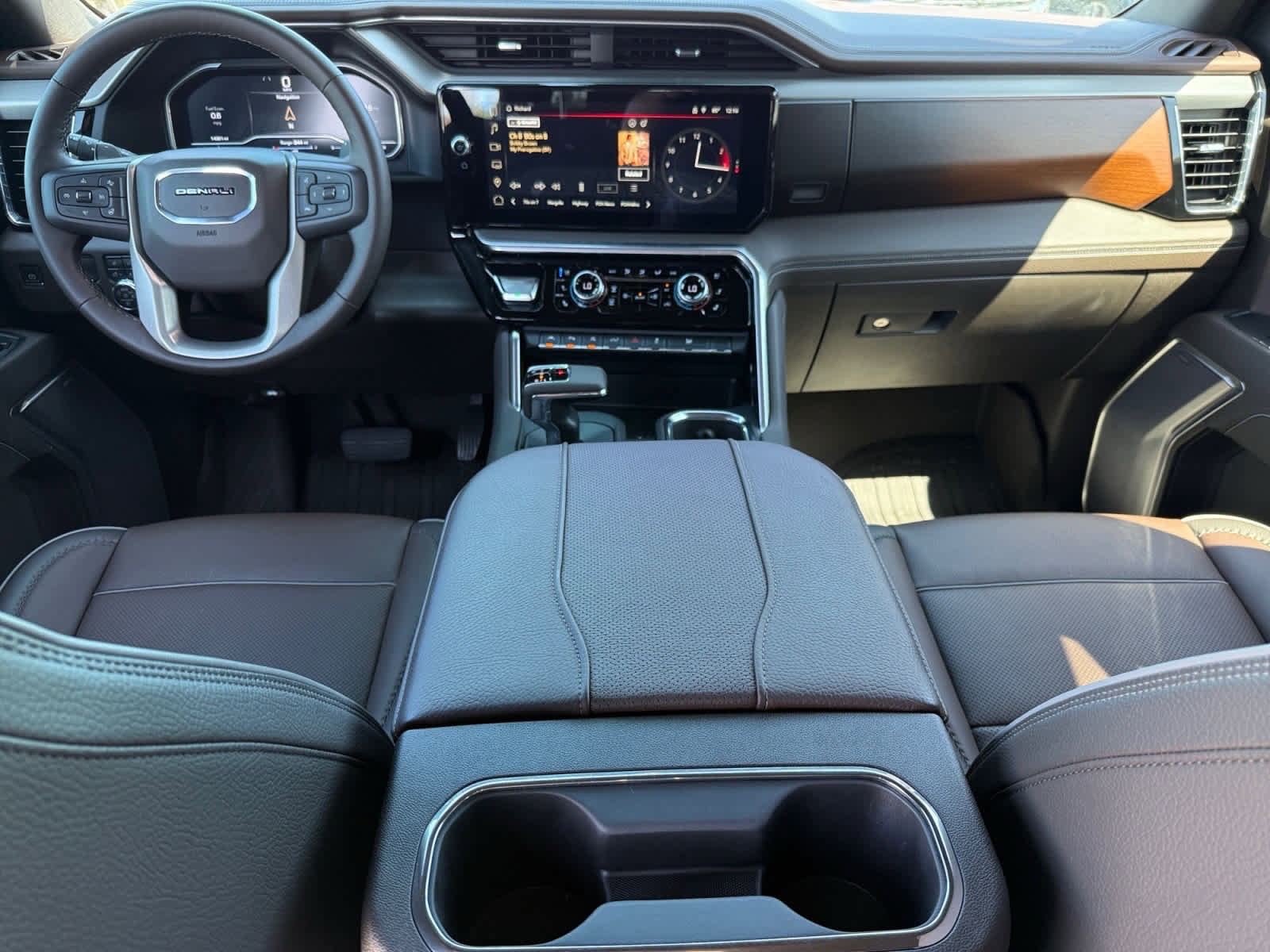 Used 2023 GMC Sierra 1500 Denali w/ Denali Reserve Package image 13
