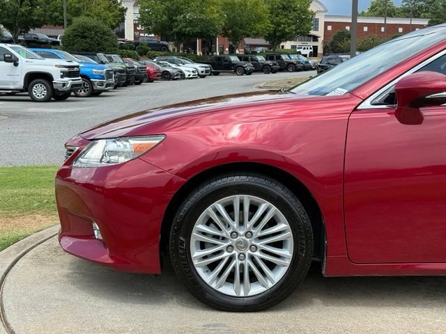 Used 2015 Lexus ES 350 w/ Luxury Package FWD image 12