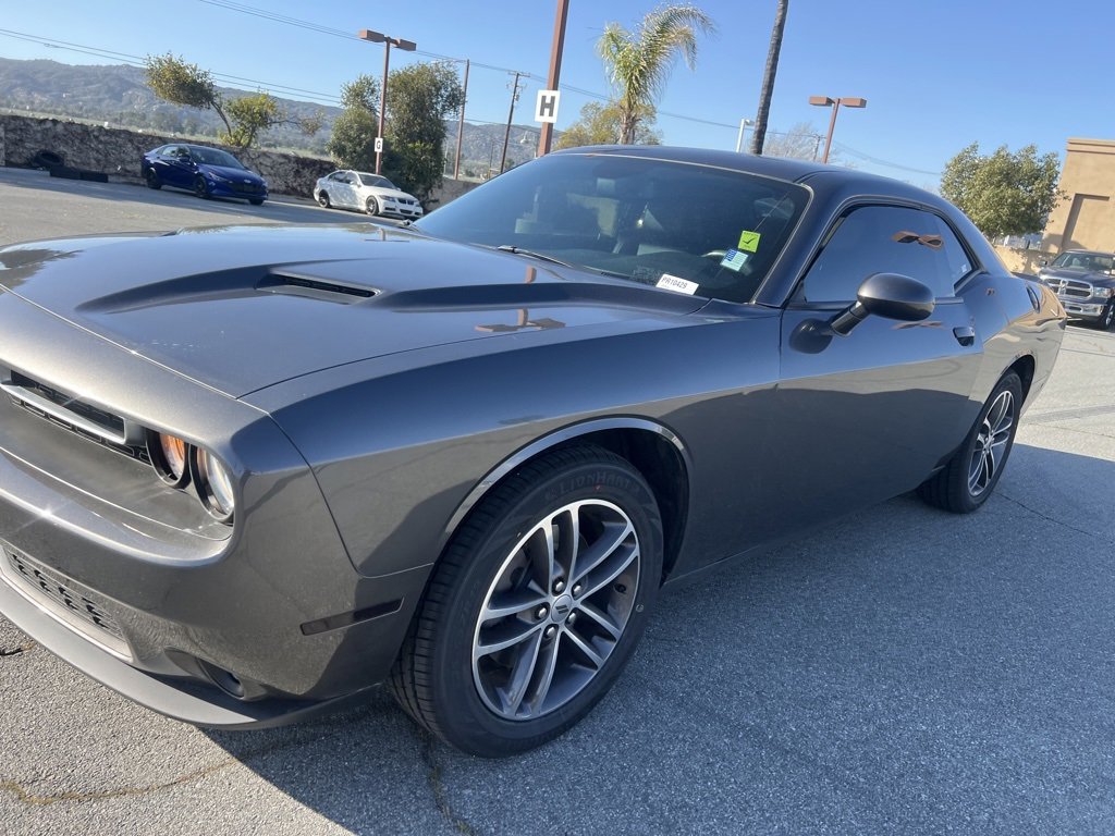 Used 2019 Dodge Challenger SXT w/ Plus Package image 10