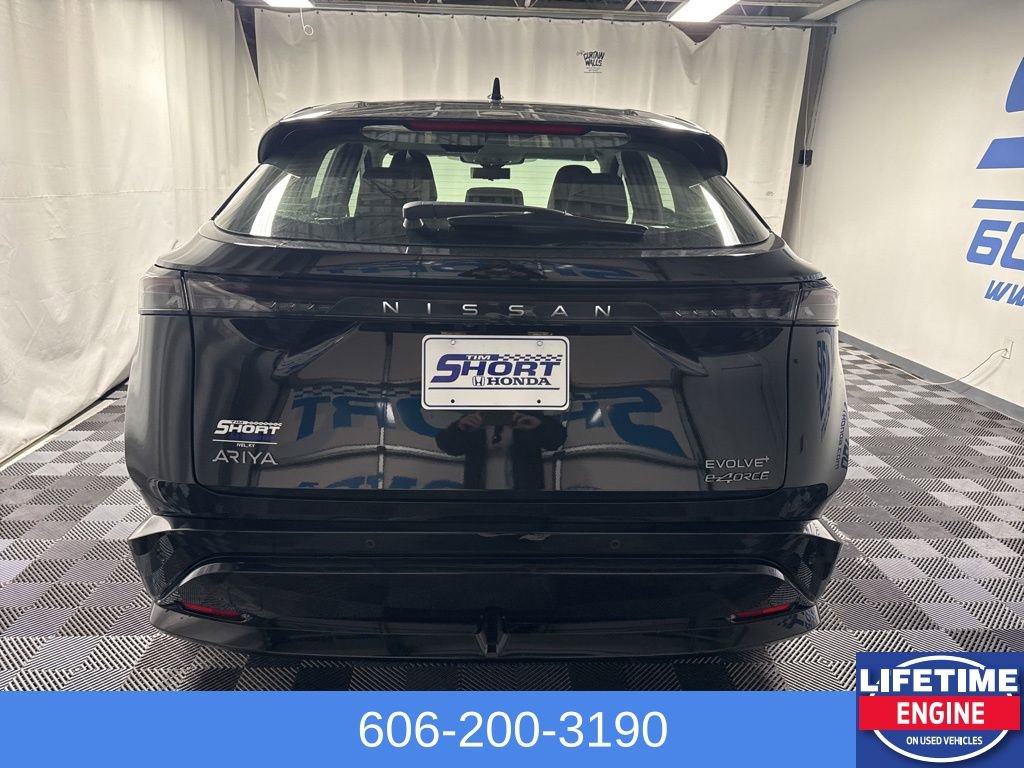 Used 2023 Nissan Ariya AWD image 8