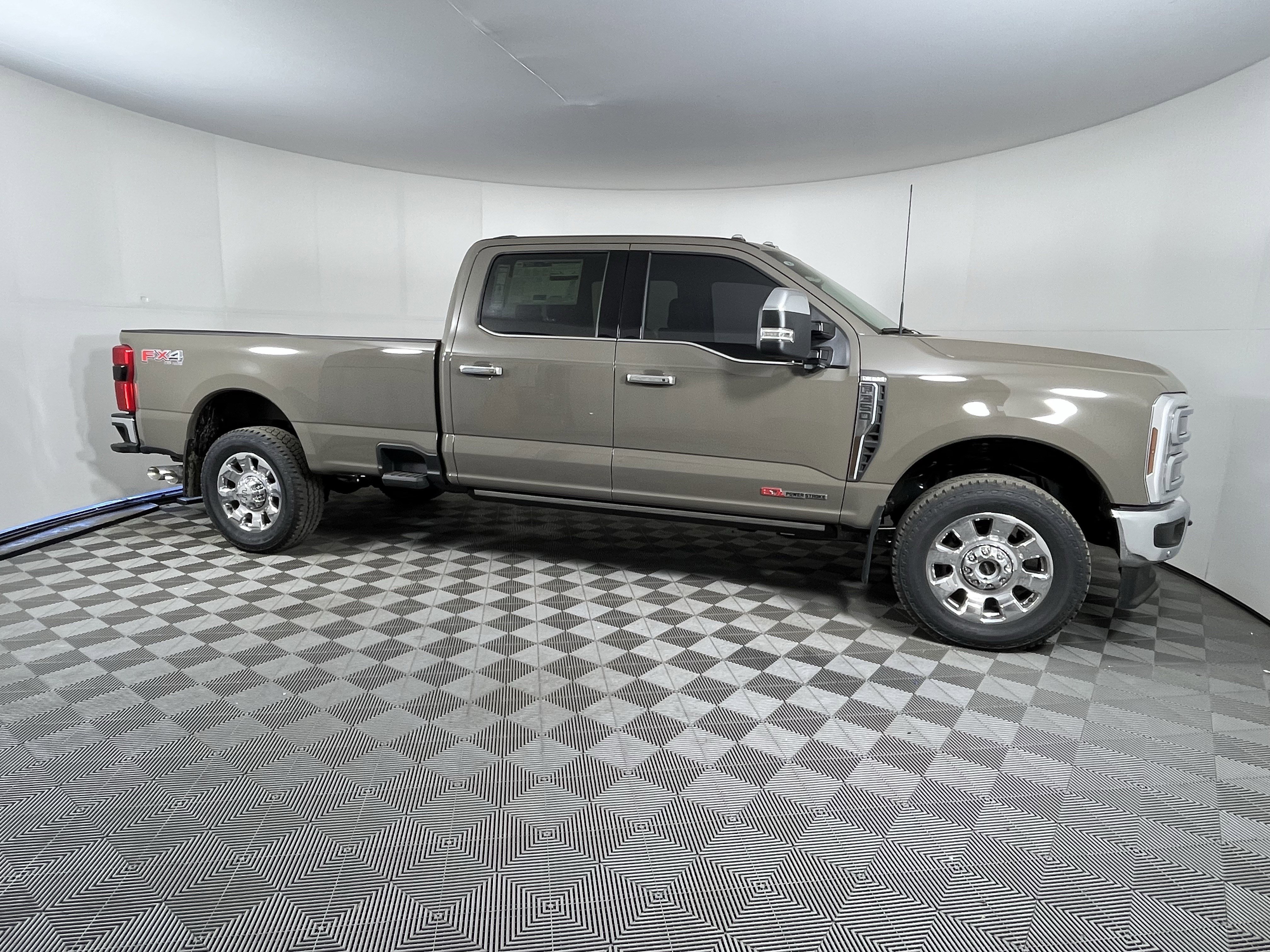 New 2026 Ford F350 King Ranch w/ Chrome Package AWD/4WD image 5