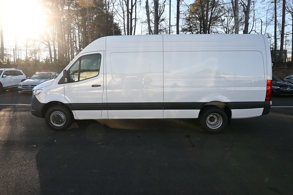 Used 2026 Mercedes-Benz Sprinter 3500 image 3