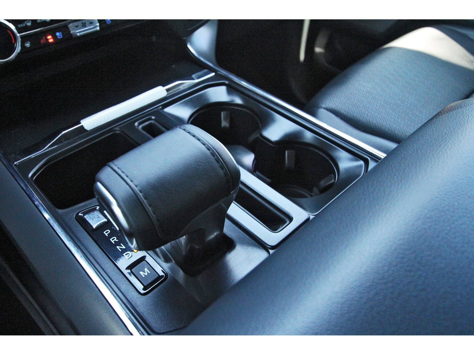 Used 2025 Ford F150 Lariat AWD/4WD image 31