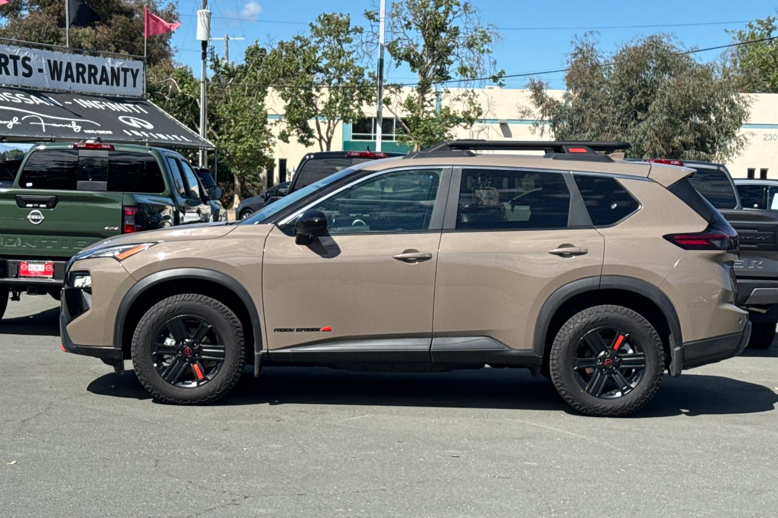 Certified 2025 Nissan Rogue SV AWD/4WD image 7