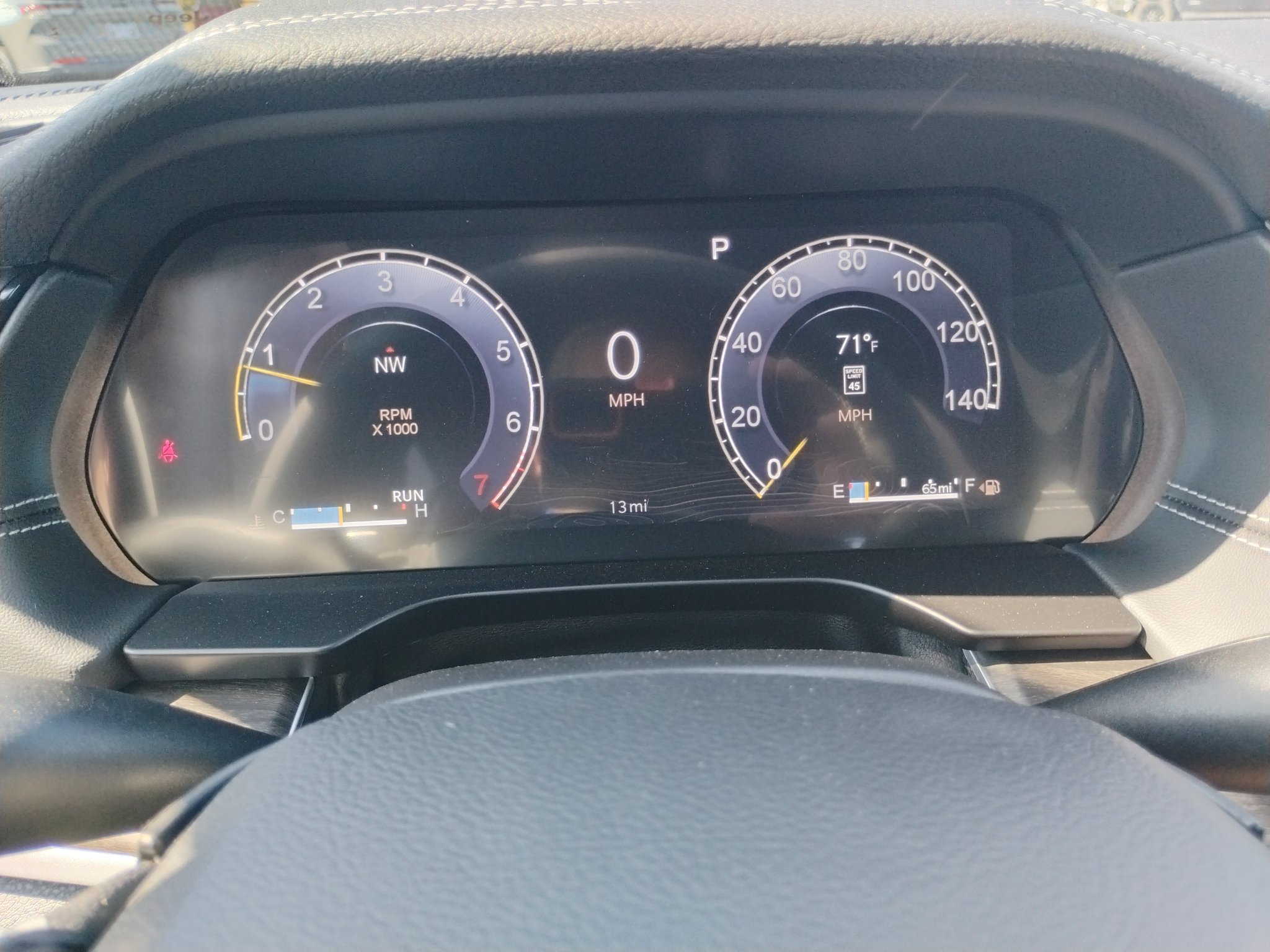 New 2027 Jeep Grand Cherokee Altitude AWD/4WD image 33