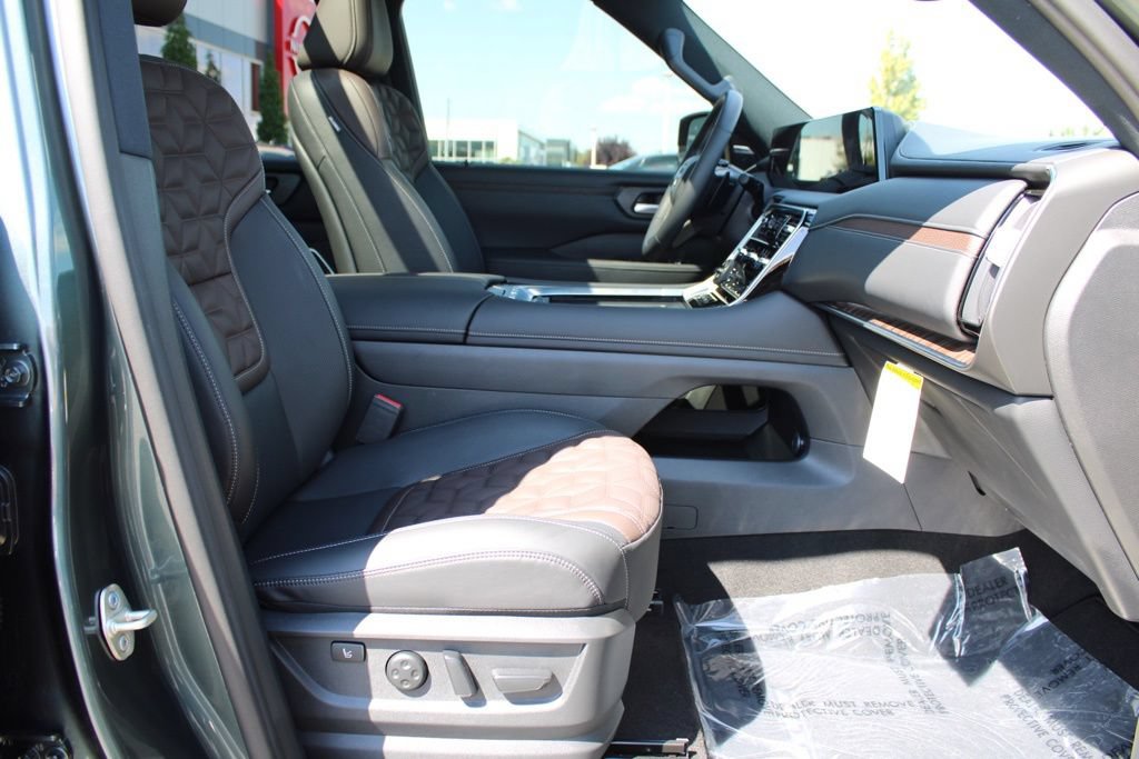 New 2026 Nissan Armada Platinum Reserve AWD/4WD image 14
