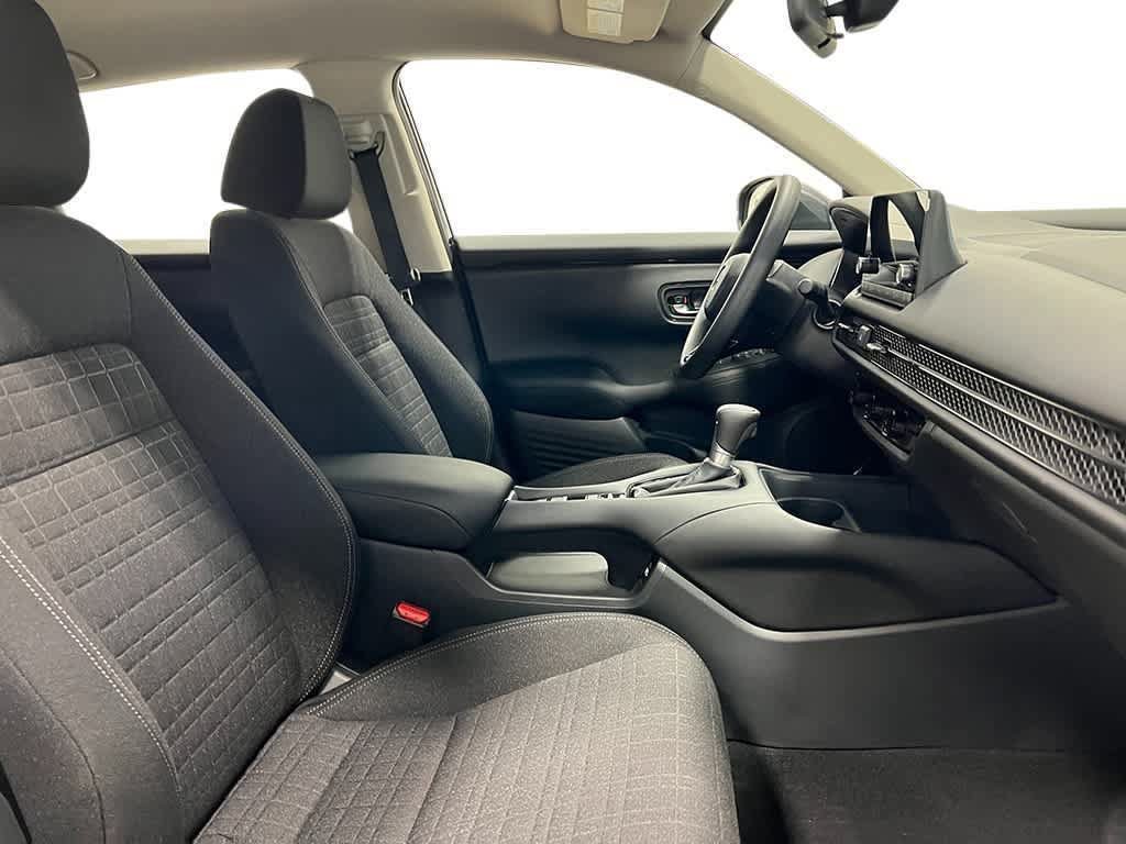 Certified 2025 Honda HR-V LX image 31