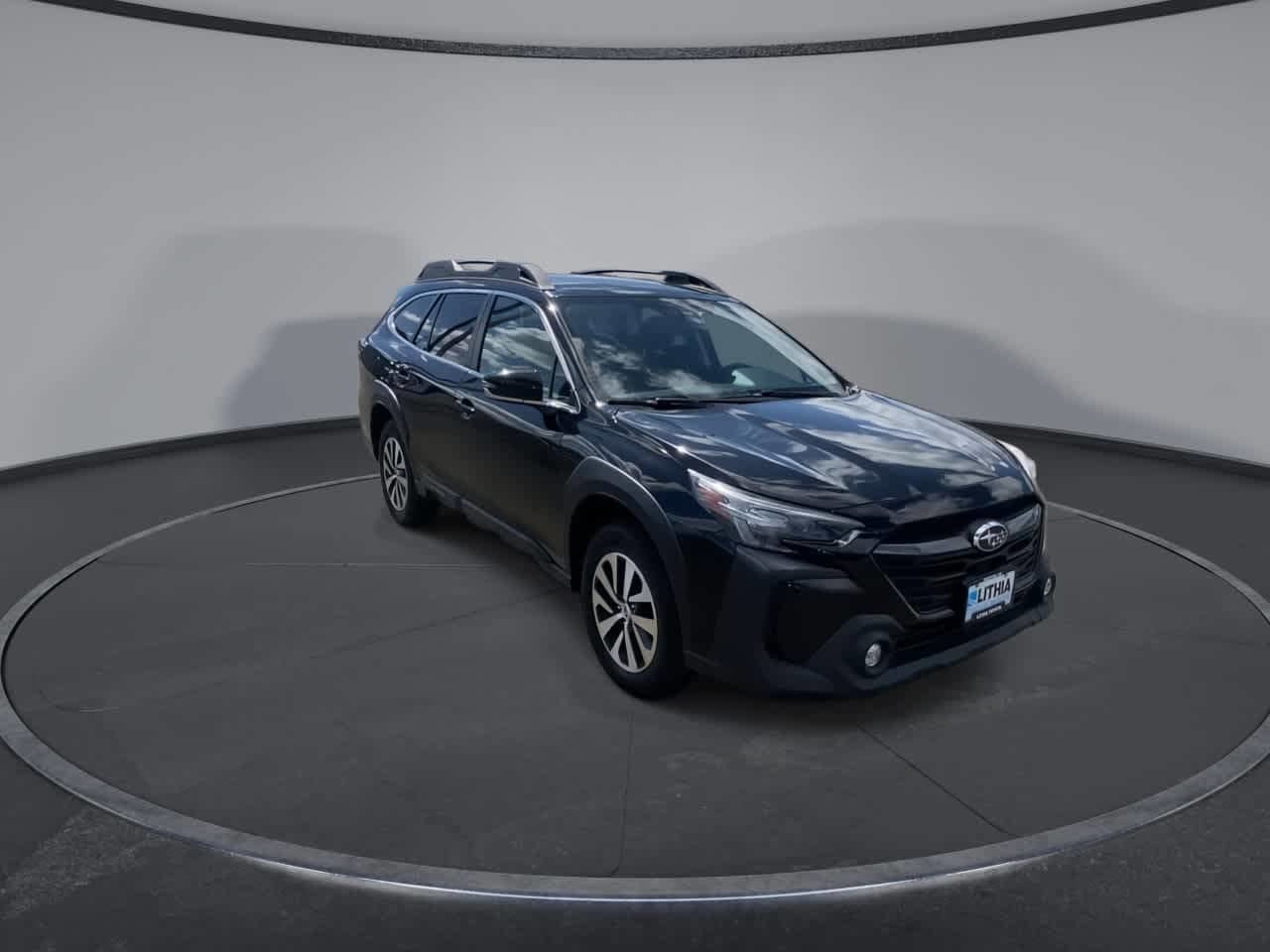 Used 2023 Subaru Outback Premium AWD/4WD image 2