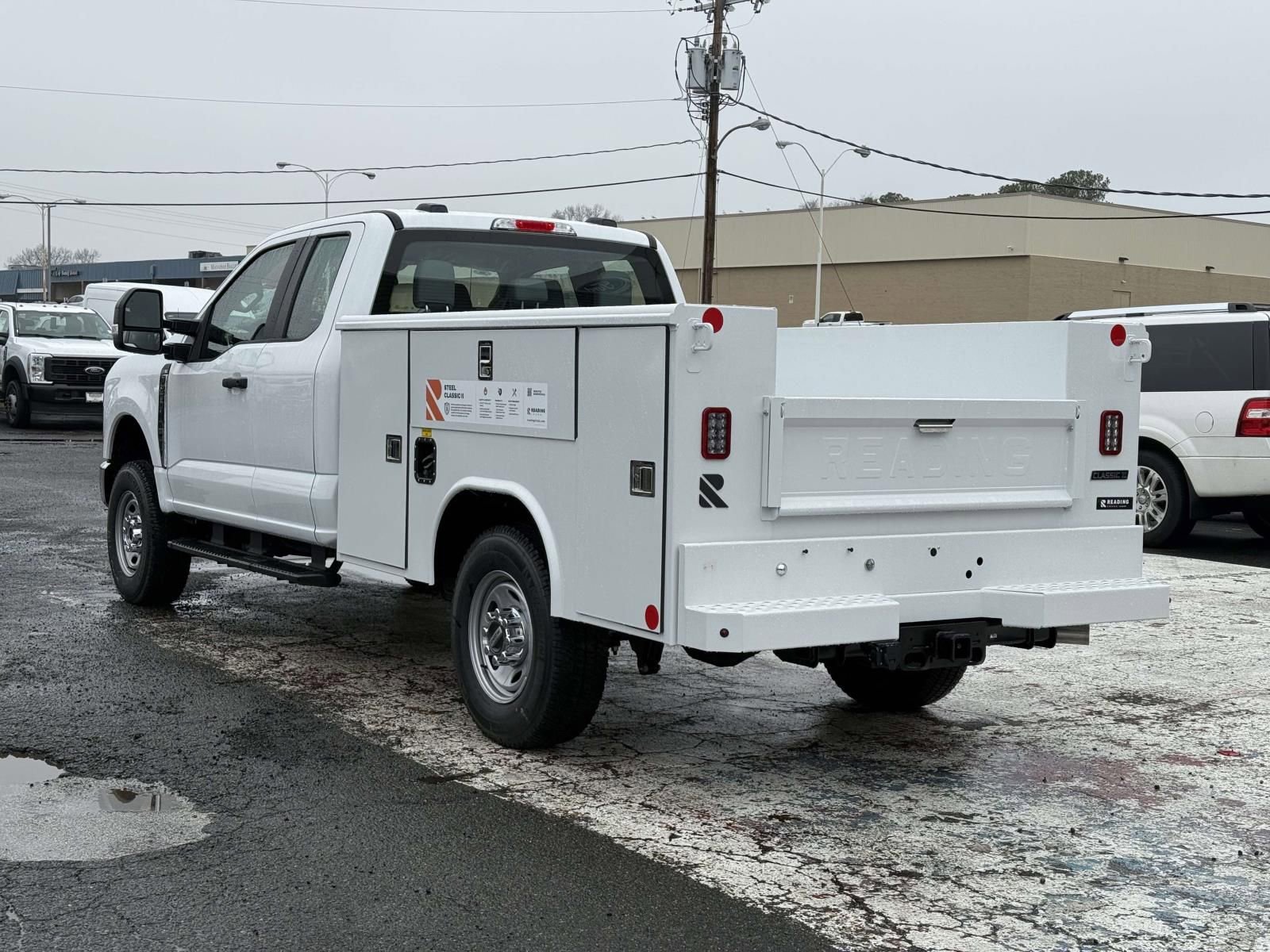 New 2026 Ford F250 XL w/ XL Chrome Package image 5