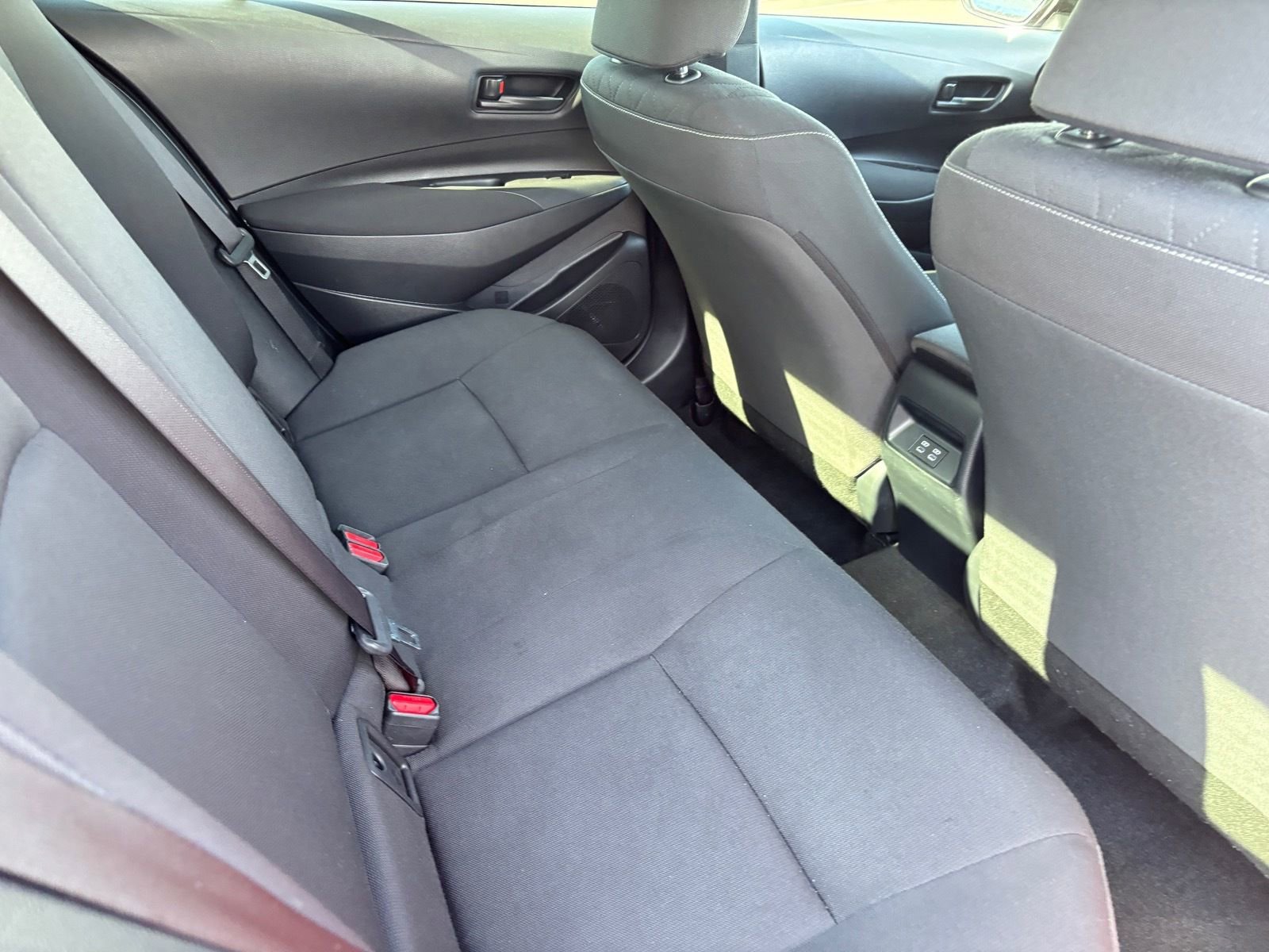 Used 2025 Toyota Corolla LE w/ Carpet Mat Package (TMS) image 16