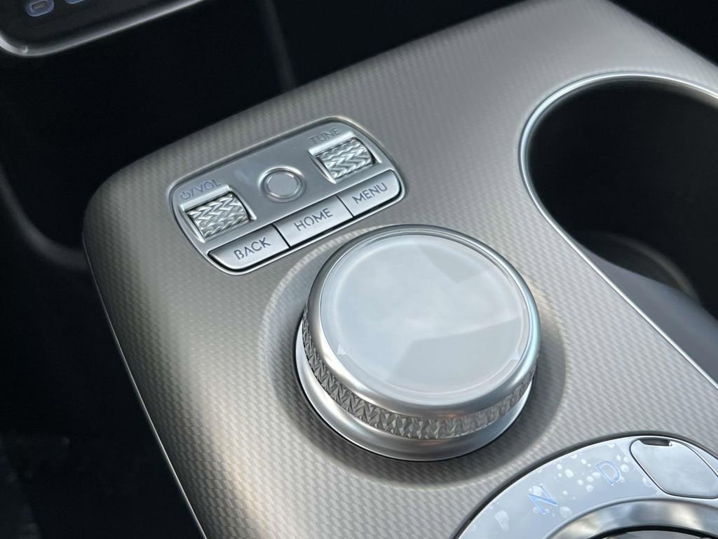 New 2025 Genesis GV60 Advanced AWD/4WD image 31