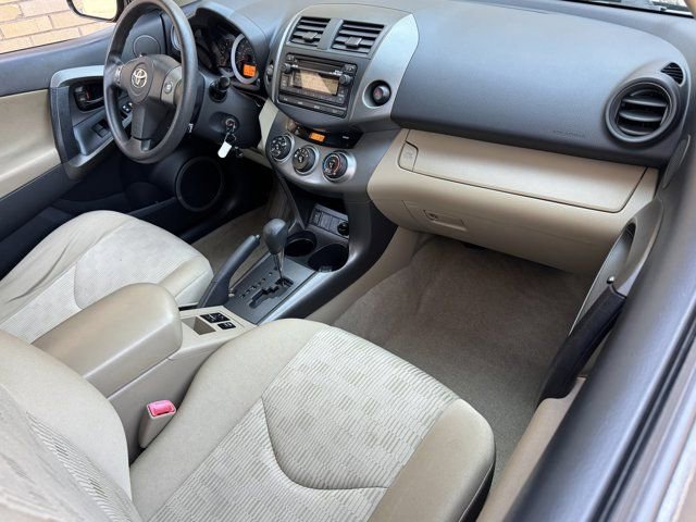 Used 2012 Toyota RAV4 4WD w/ Value Pkg image 11