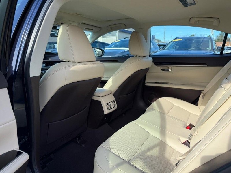 Used 2018 Lexus ES 350 image 10
