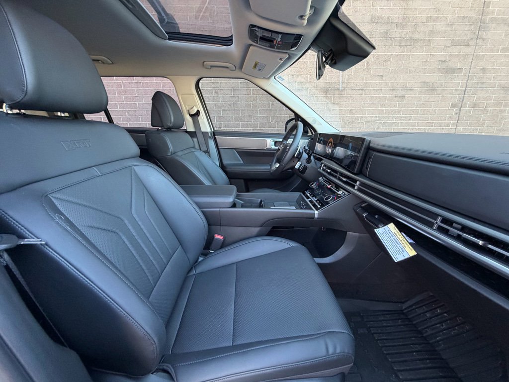 Used 2025 Hyundai Santa Fe XRT image 25