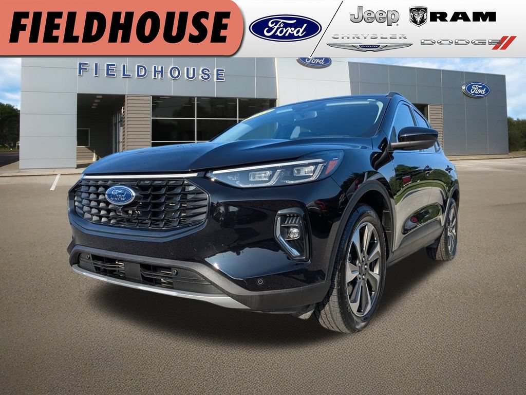 Used 2023 Ford Escape Platinum w/ Class II Trailer Tow Package