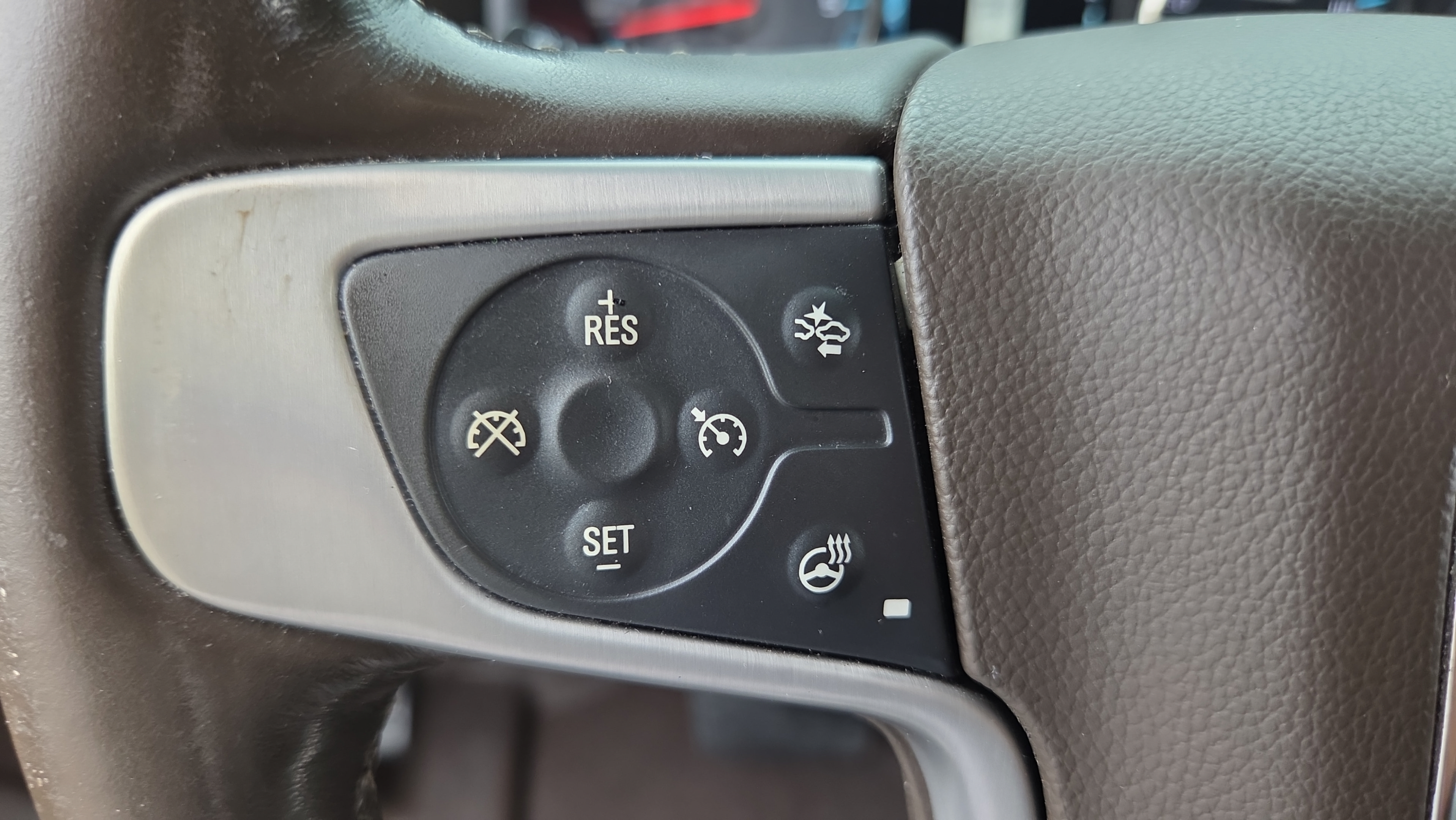 Certified 2018 GMC Sierra 1500 SLT w/ Enhanced Driver Alert Package RWD image 29