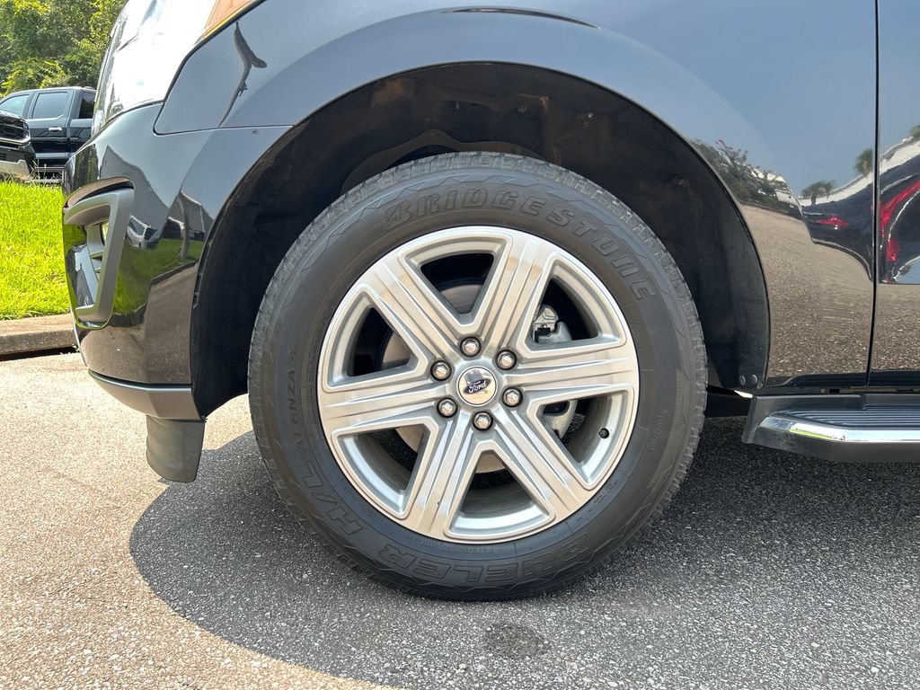 Certified 2019 Ford Expedition Max XLT w/ Equipment Group 202A RWD image 7