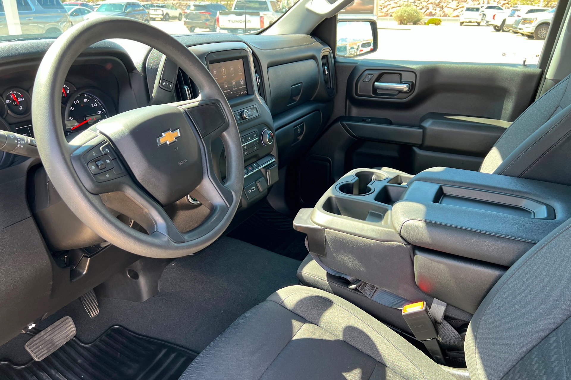 Used 2022 Chevrolet Silverado 1500 Custom AWD/4WD image 16