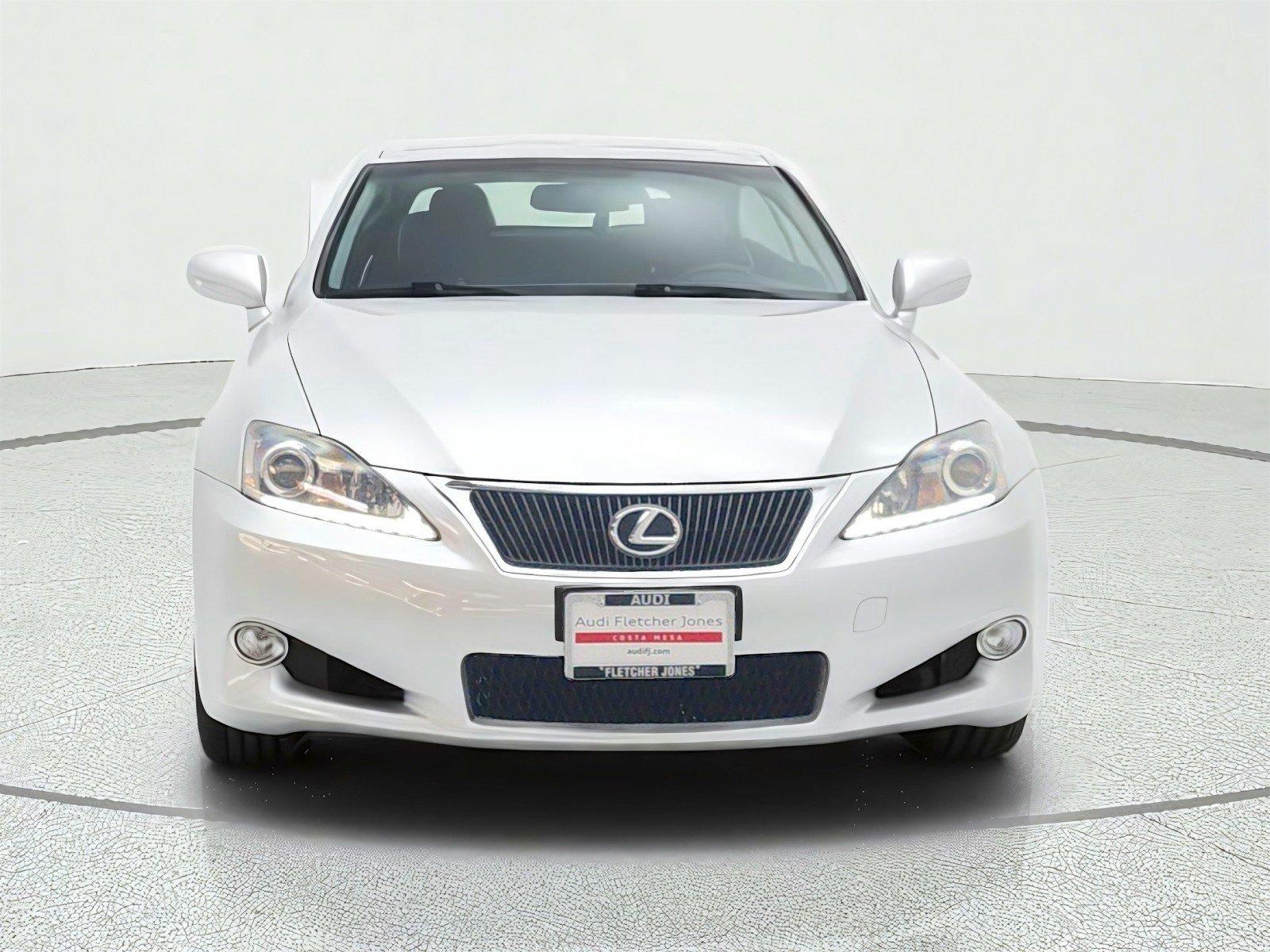Used 2015 Lexus IS 250C w/ Navigation System Package RWD image 2
