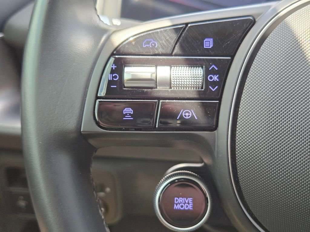 Used 2025 Hyundai Ioniq 6 SE RWD image 21