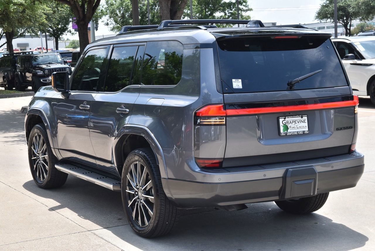 Used 2024 Lexus GX 550 w/ Accessory Package (Z1) AWD/4WD image 10