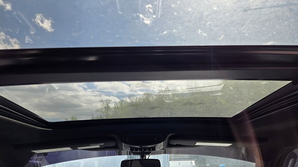 Used 2021 Ford F250 Platinum w/ Tremor Off-Road Package image 23