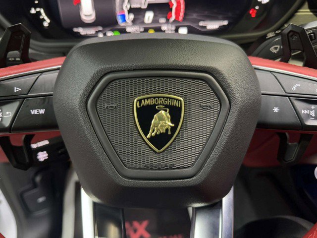 Used 2019 Lamborghini Urus image 38